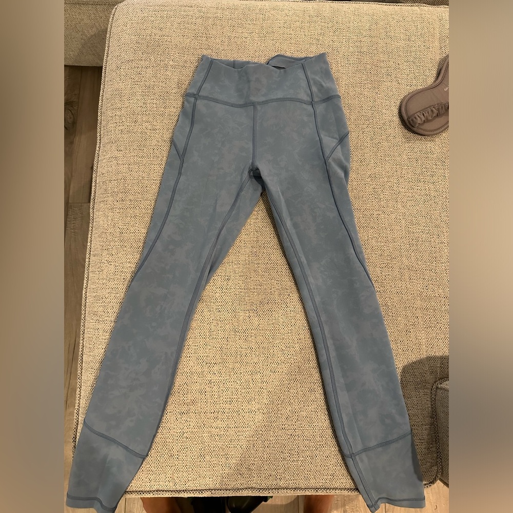 Sky blue lululemon leggings